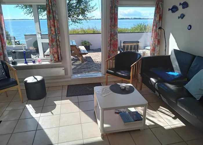 Strand Huset